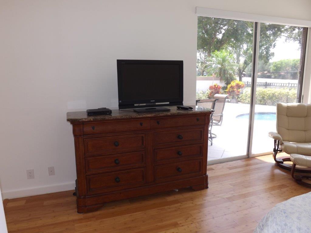 WHISPER TRACE/BROKEN SOUND C.C. - Residential Lease