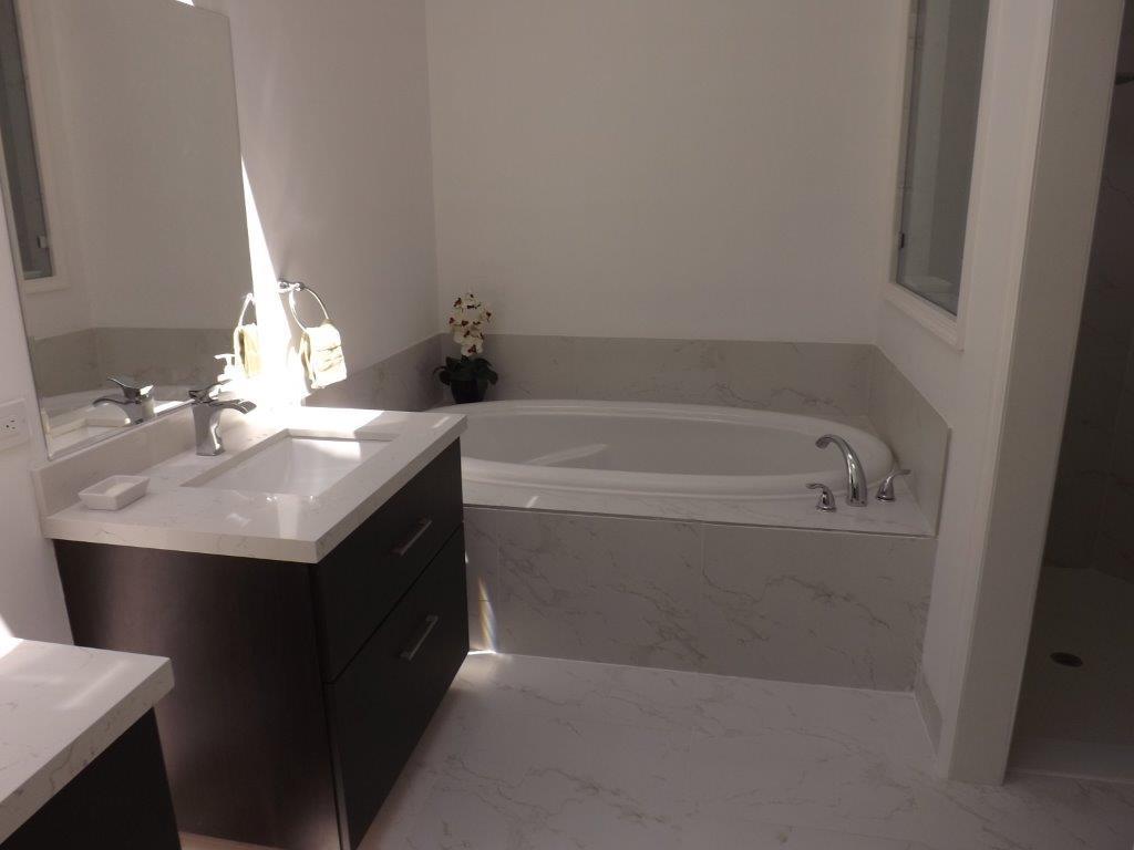 WHISPER TRACE/BROKEN SOUND C.C. - Residential Lease