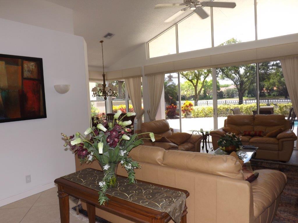 WHISPER TRACE/BROKEN SOUND C.C. - Residential Lease