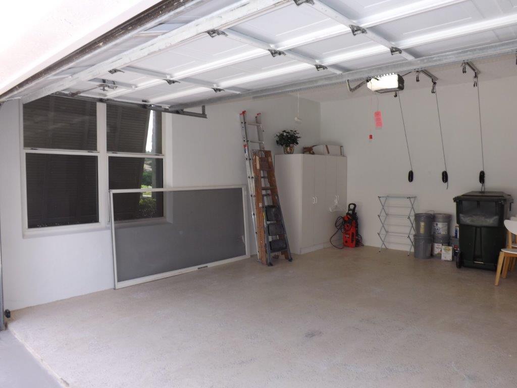 WHISPER TRACE/BROKEN SOUND C.C. - Residential Lease