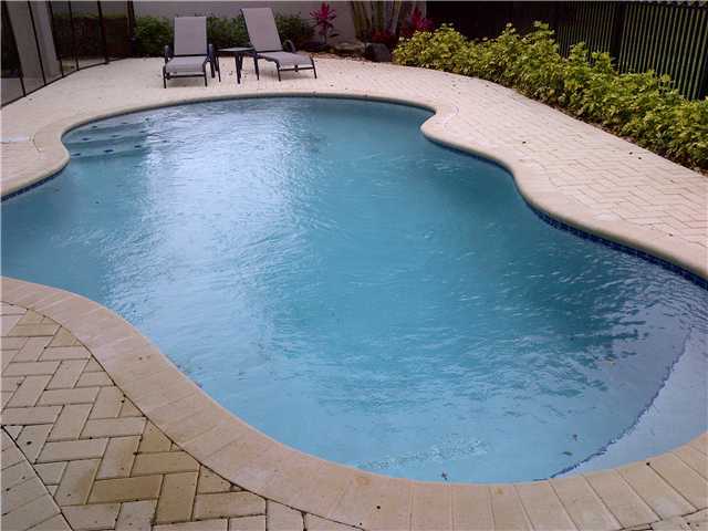 WHISPER TRACE/BROKEN SOUND C.C. - Residential Lease