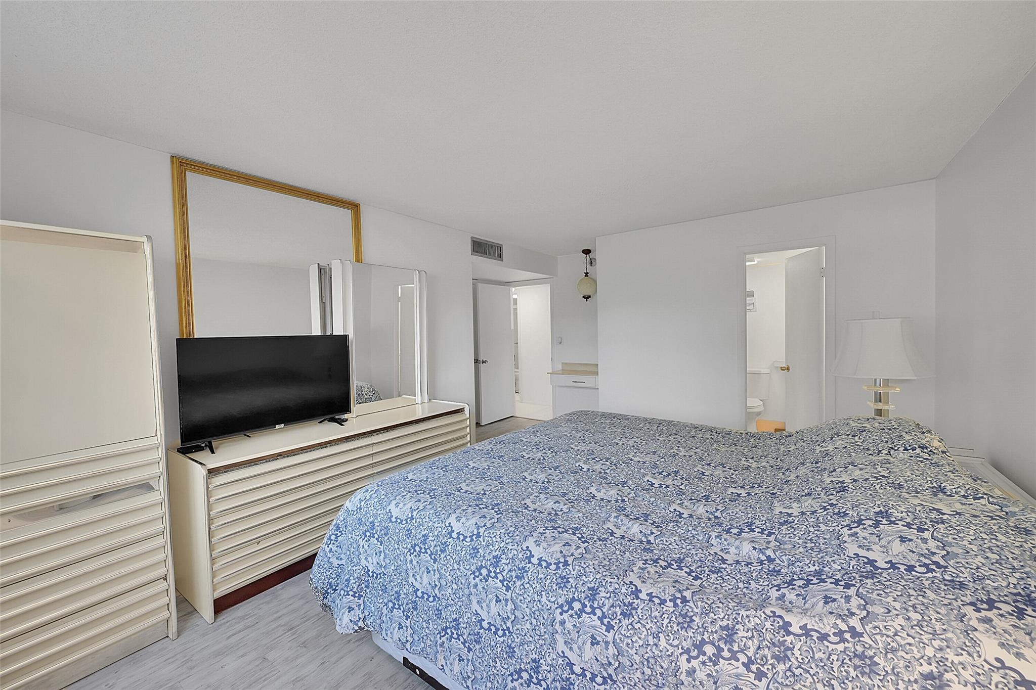 BOCA TEECA CONDO 4 - Residential