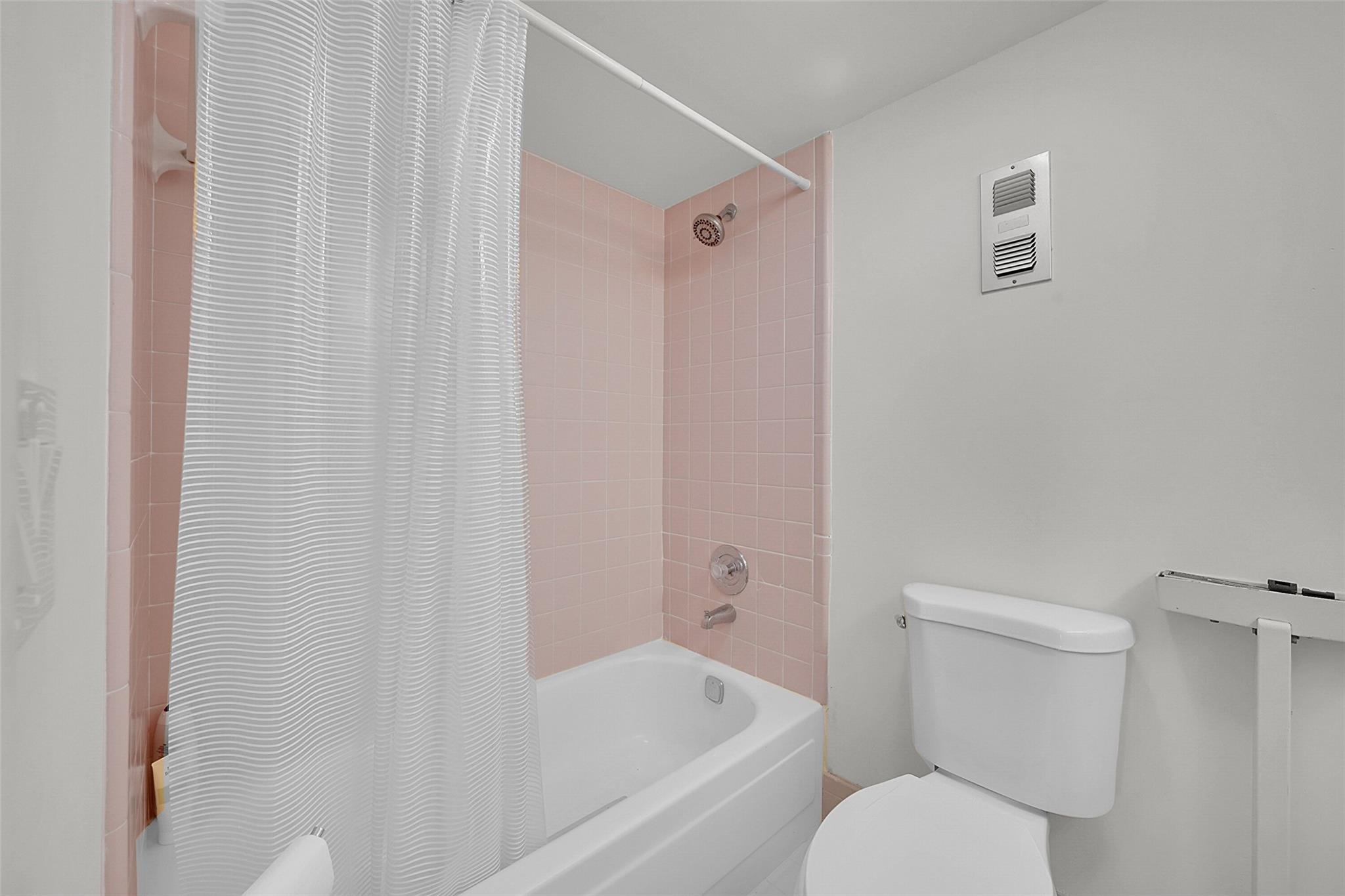 BOCA TEECA CONDO 4 - Residential