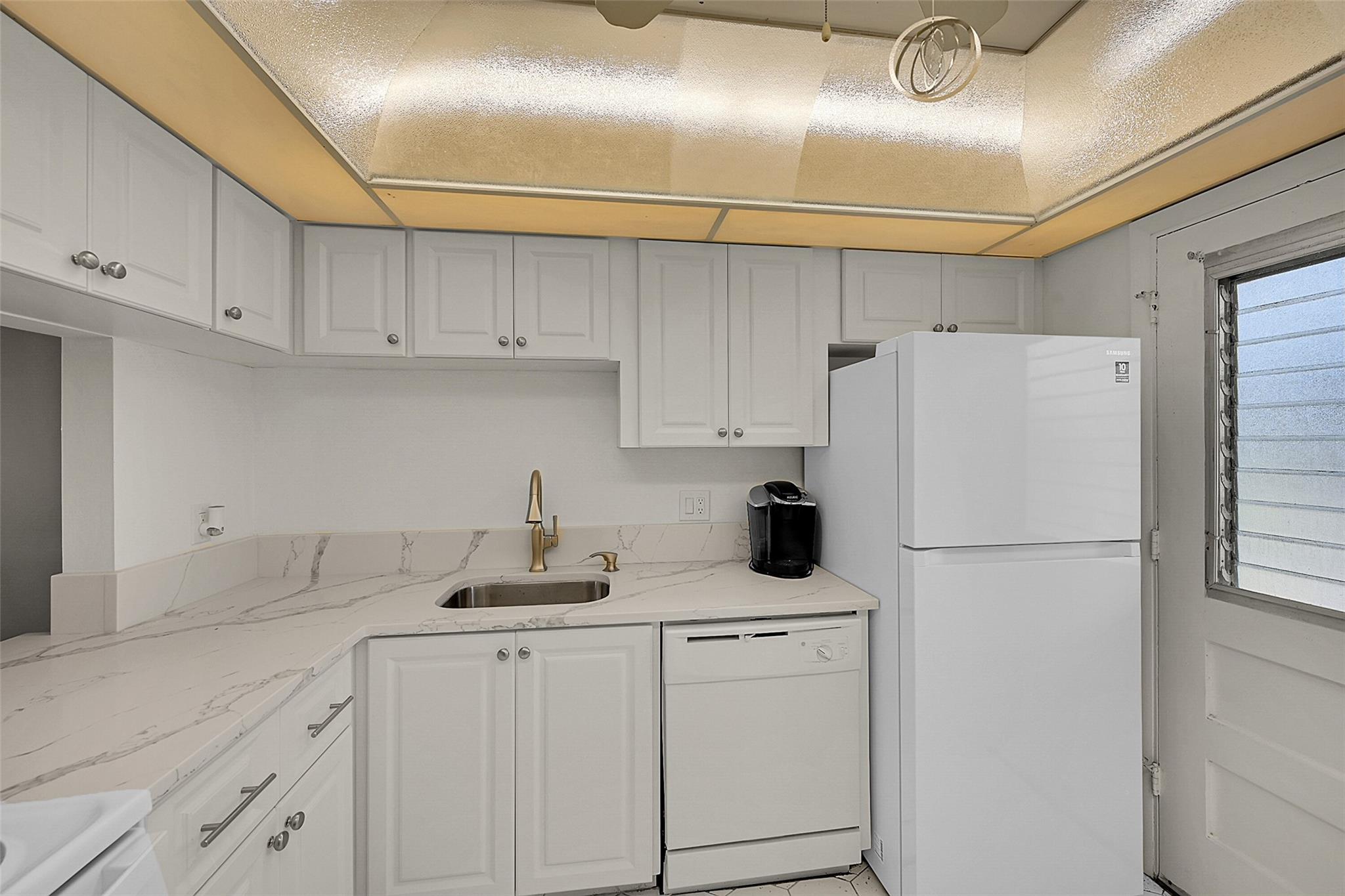 BOCA TEECA CONDO 4 - Residential