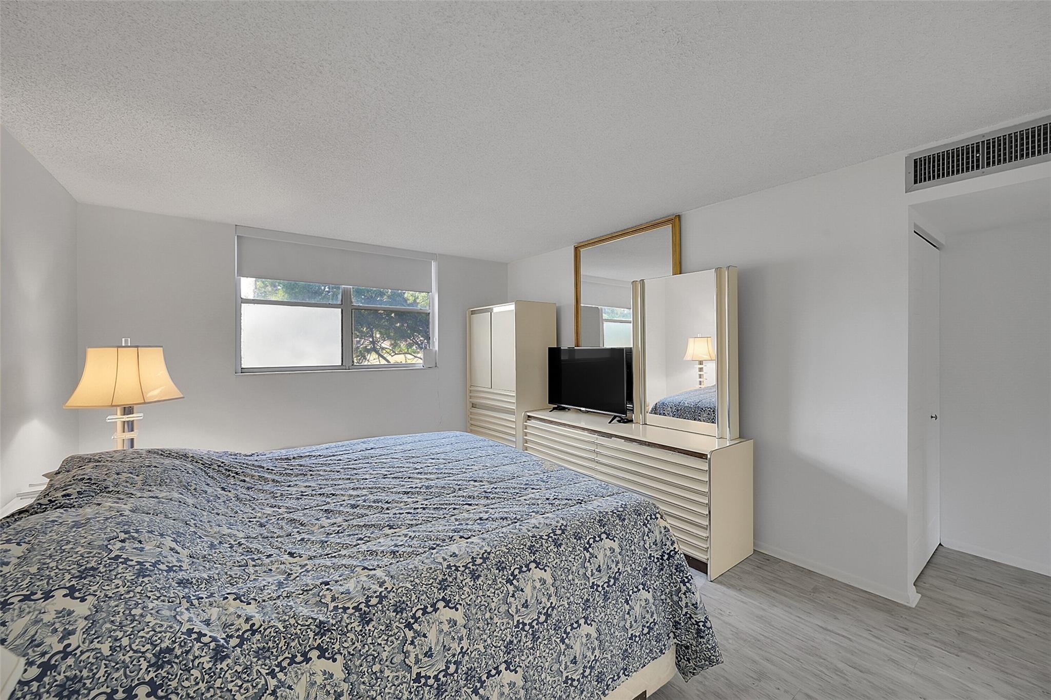 BOCA TEECA CONDO 4 - Residential