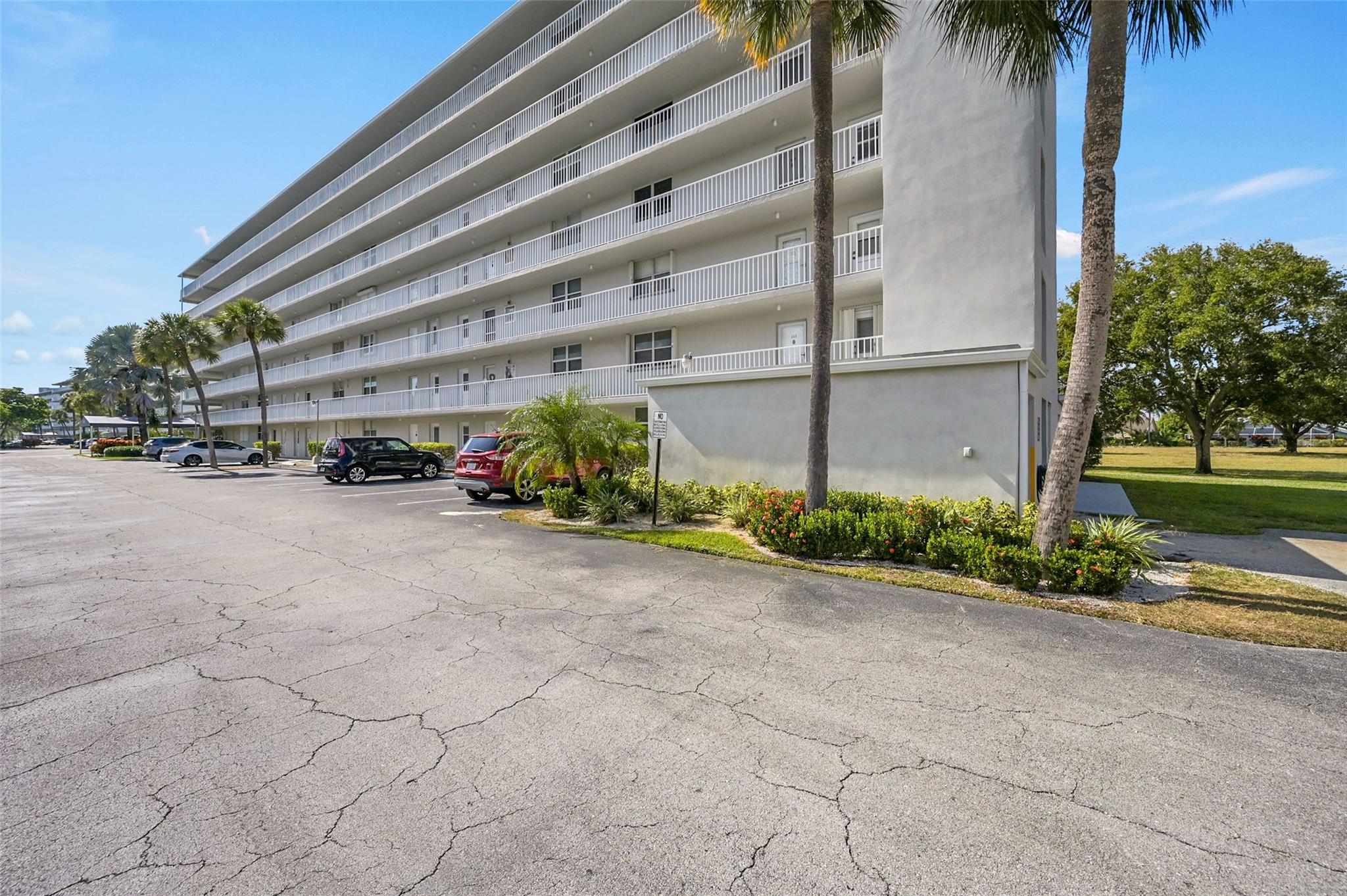 BOCA TEECA CONDO 4 - Residential