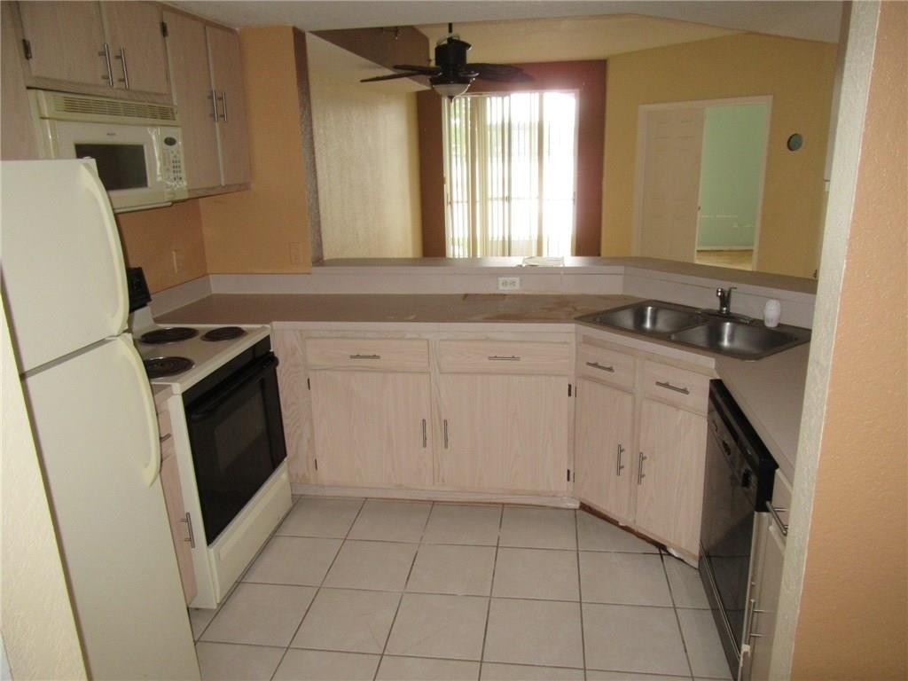 Villas De Tuscany - Residential