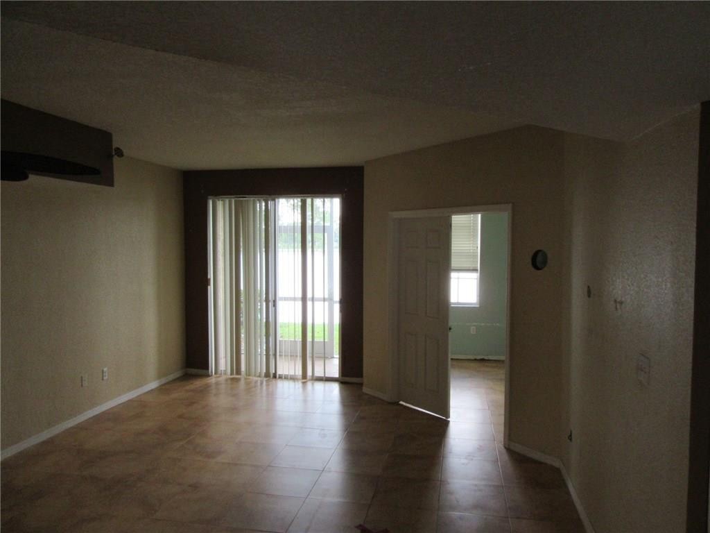 Villas De Tuscany - Residential