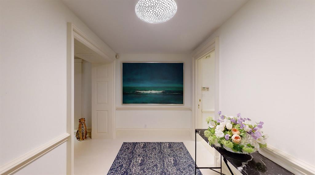 KIRKLAND HOUSE CONDO - Residential