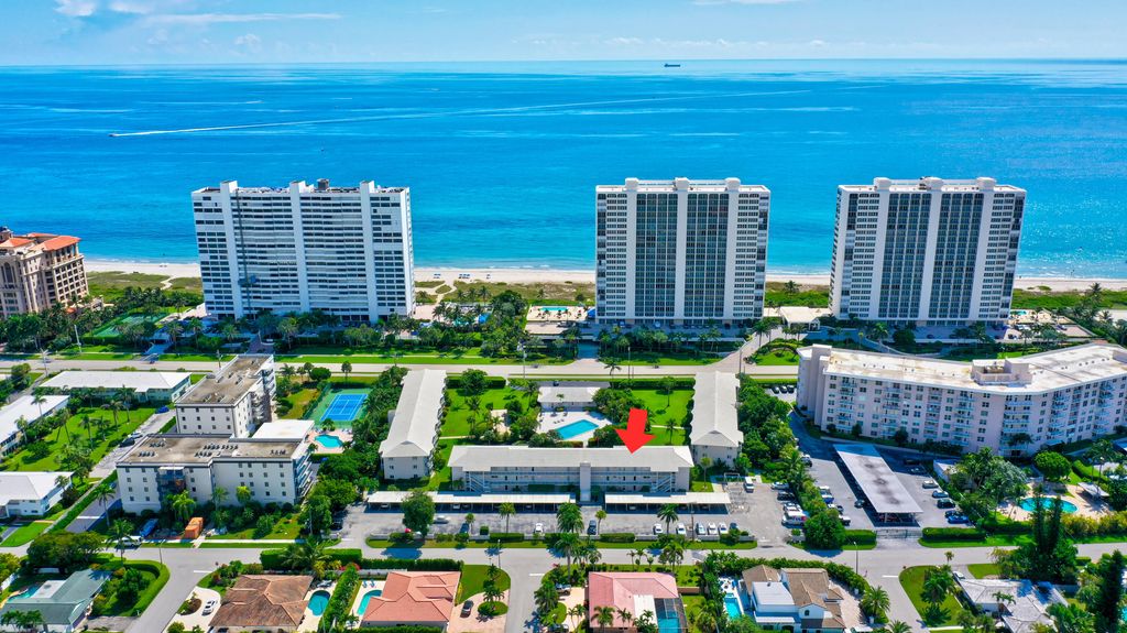 Photo of 2730 Banyan Road #26b, Boca Raton, FL 33432 (MLS # R10965458)
