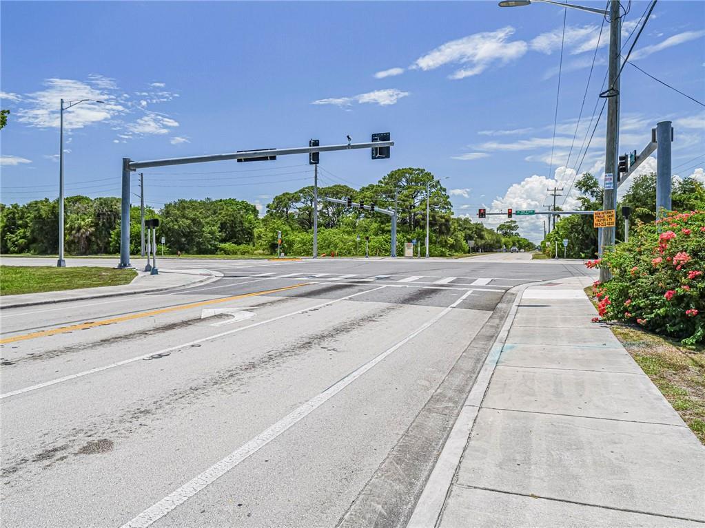 SAN LUCIE PLAZA SUBDIVISI - Land