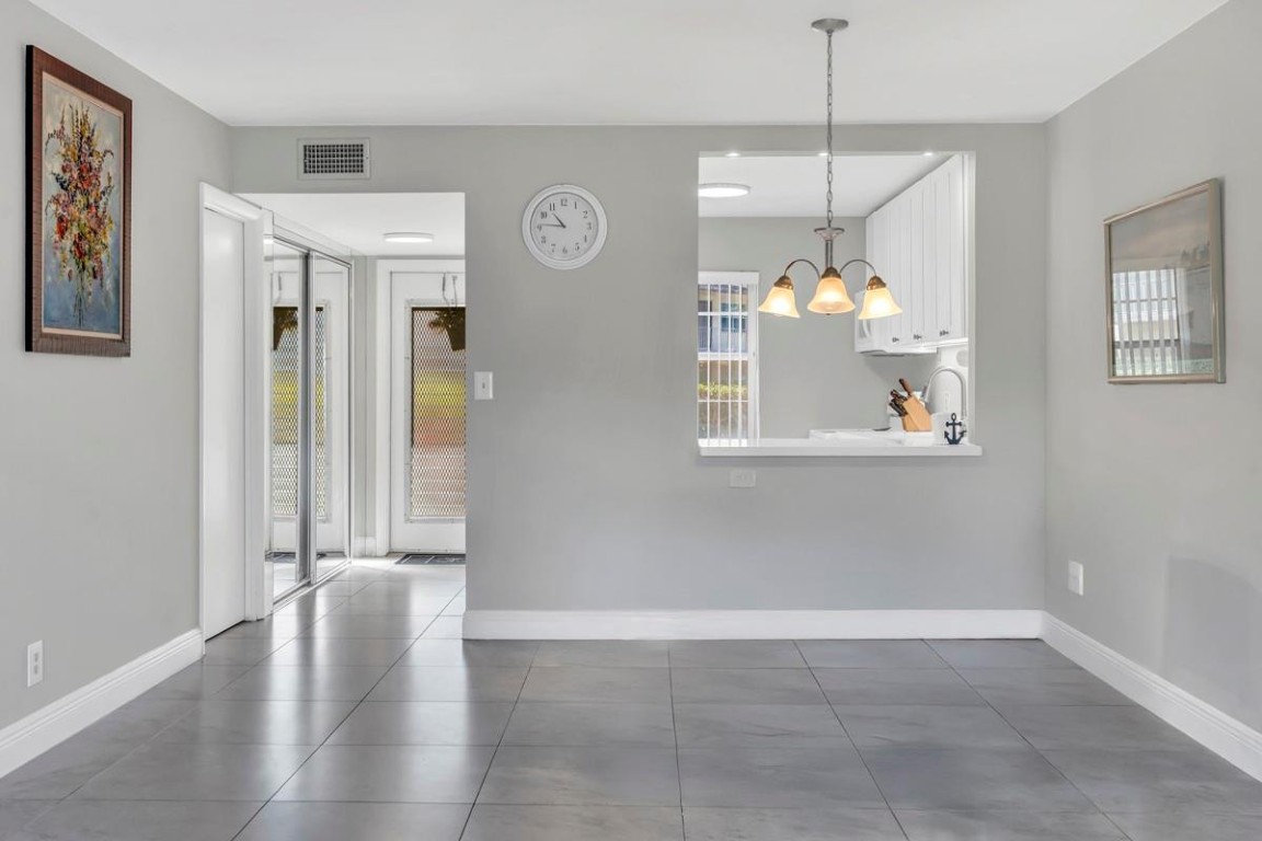 ORIOLE GARDENS III - Residential