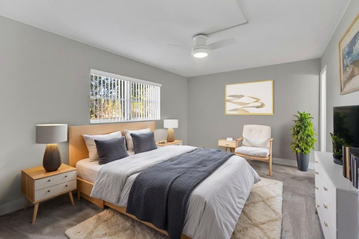 ORIOLE GARDENS III - Residential