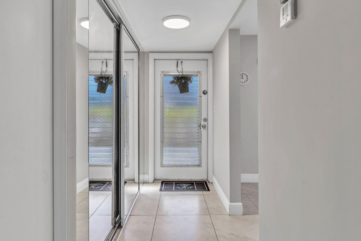 ORIOLE GARDENS III - Residential