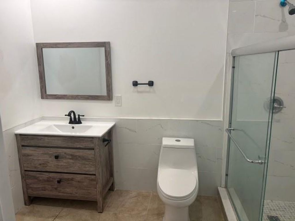 Photo of 1651 NE 33rd Street, Oakland Park, FL 33334 (MLS # F10552179)