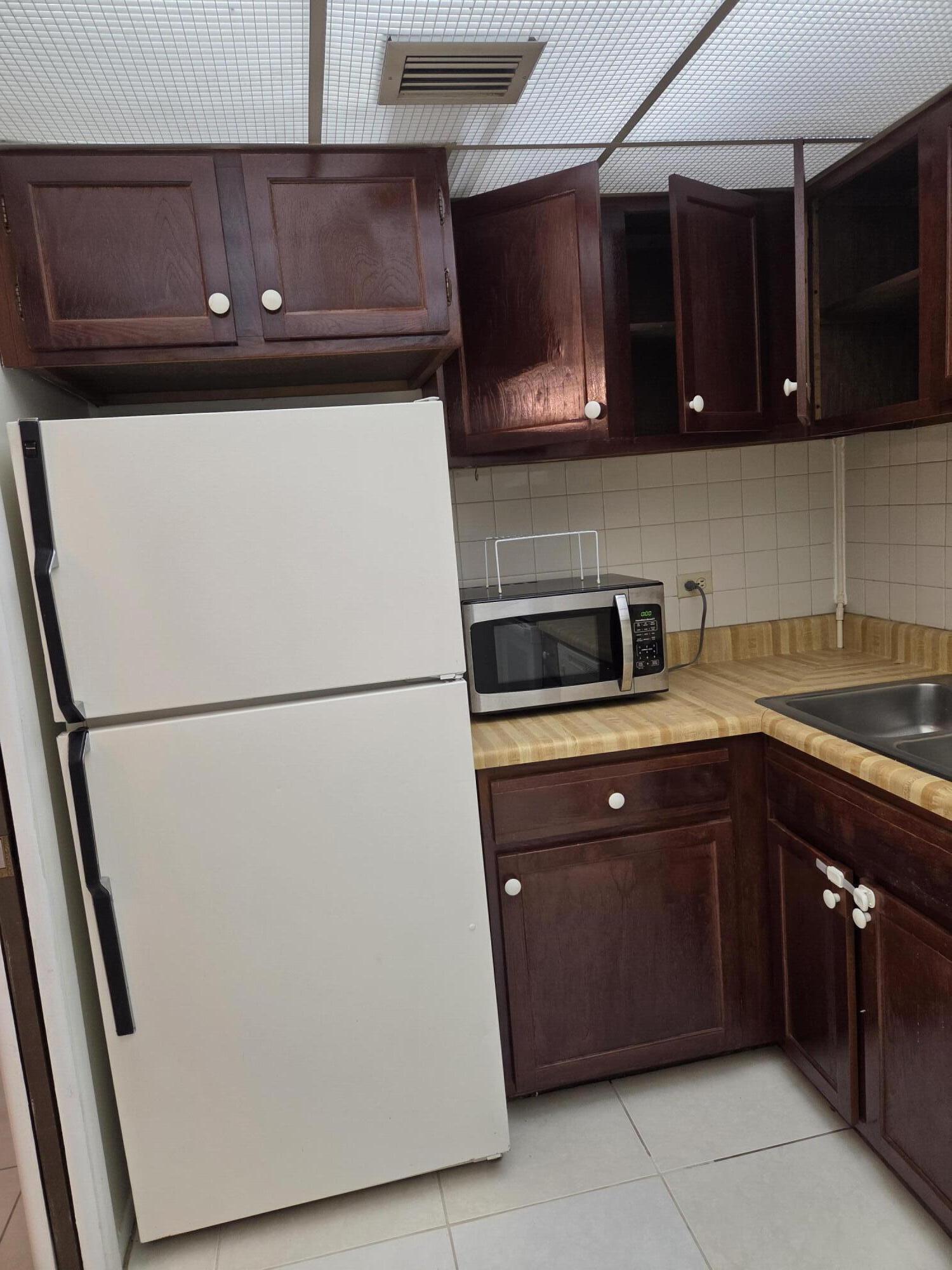 INTERNATIONAL VILLAGE AT - Residential Lease