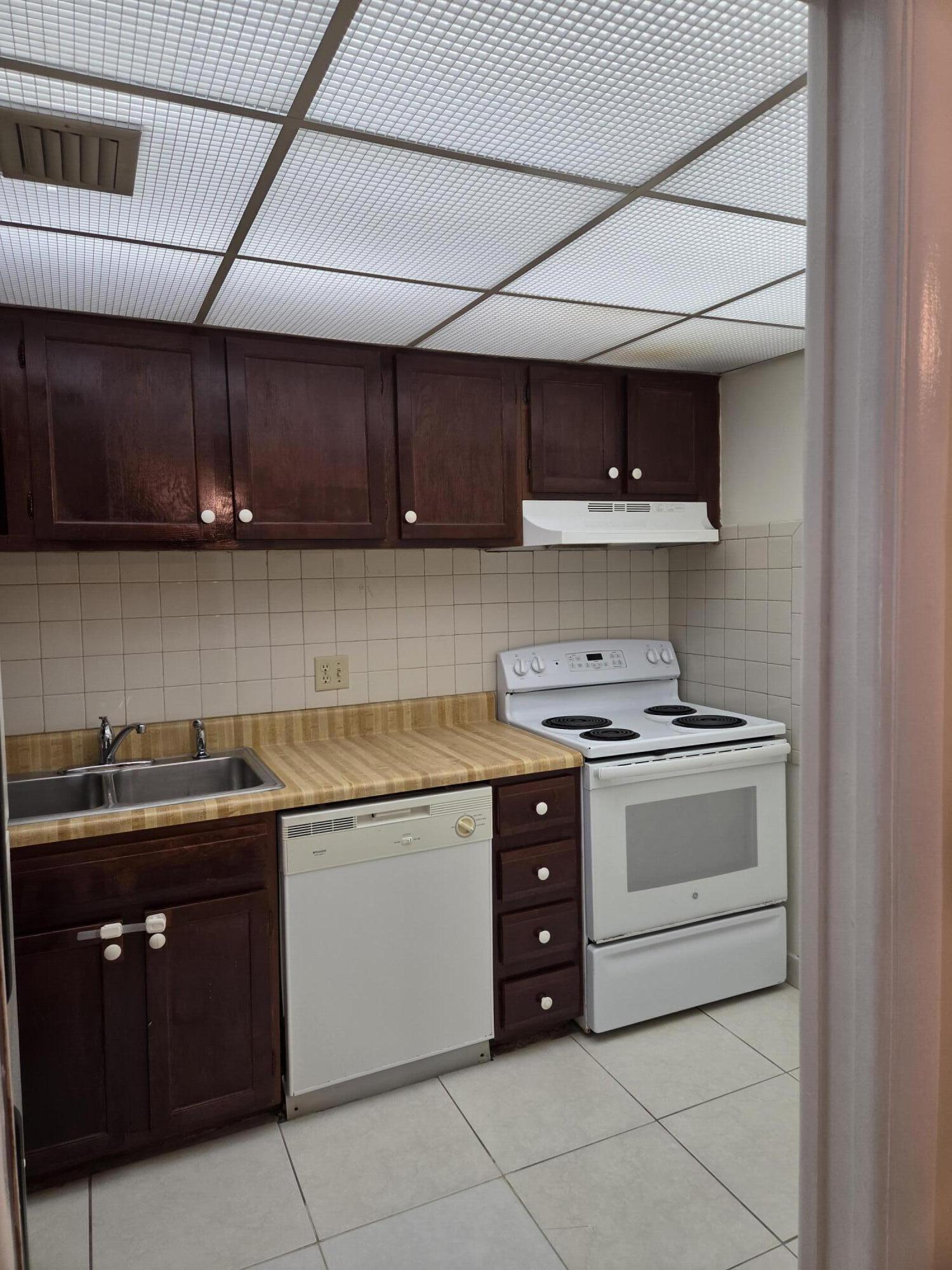 INTERNATIONAL VILLAGE AT - Residential Lease