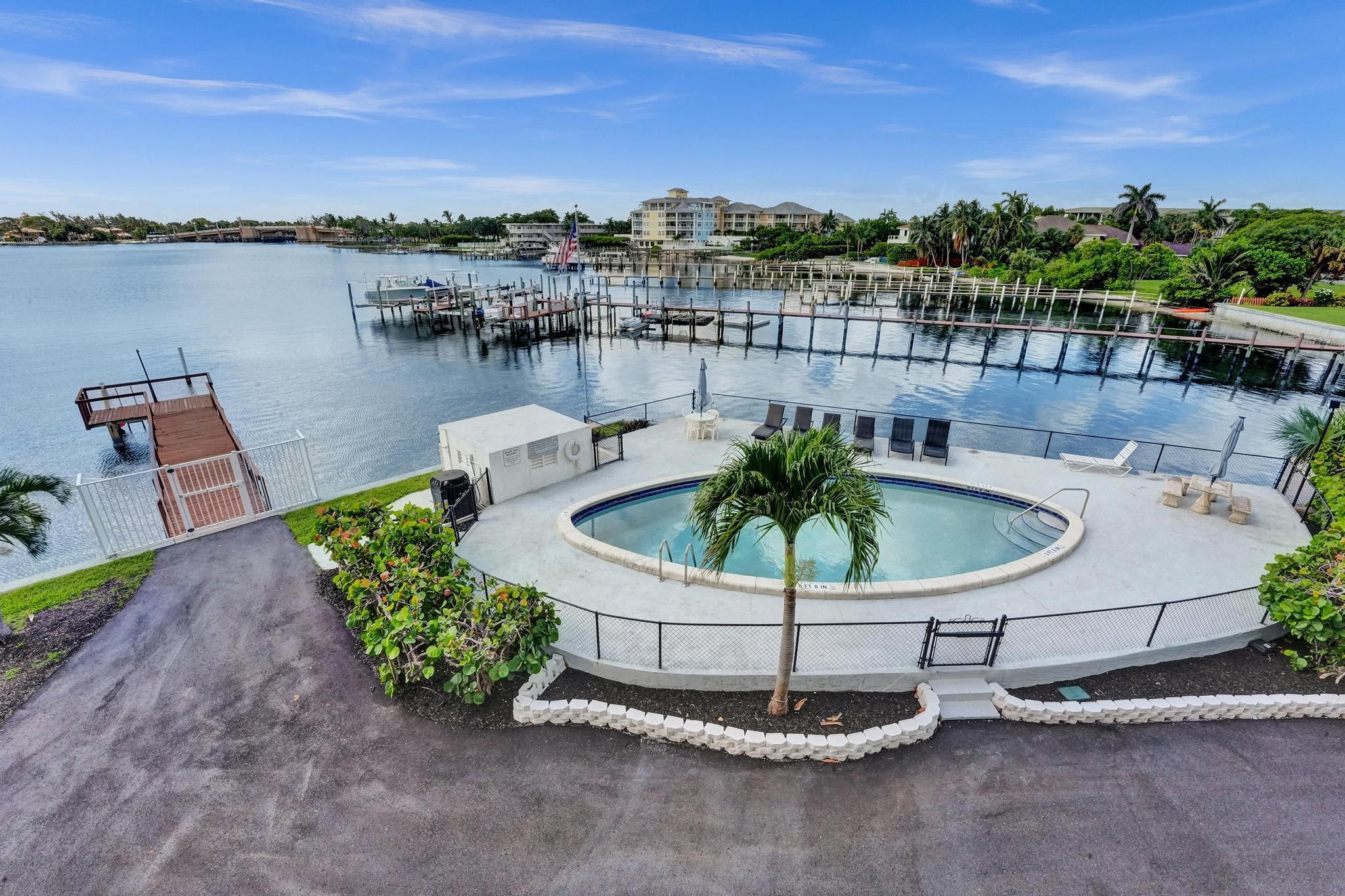 231 E Lantana Road 304