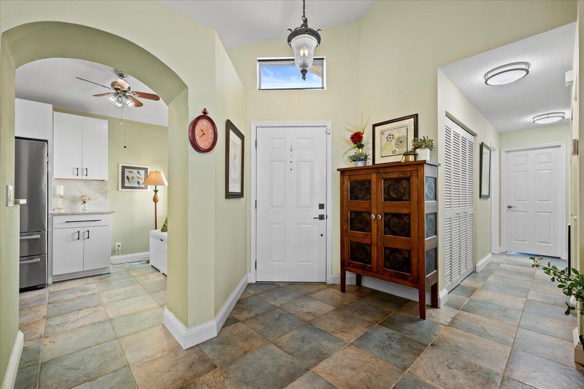 11 Dorchester Circle