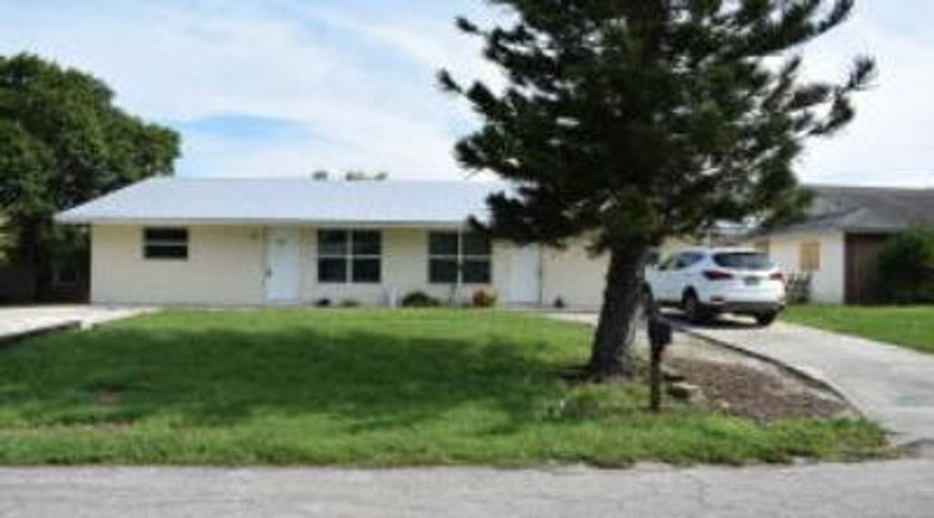 Photo of 3380 SE Fairmont Street, Stuart, FL 34997 (MLS # R10780675)