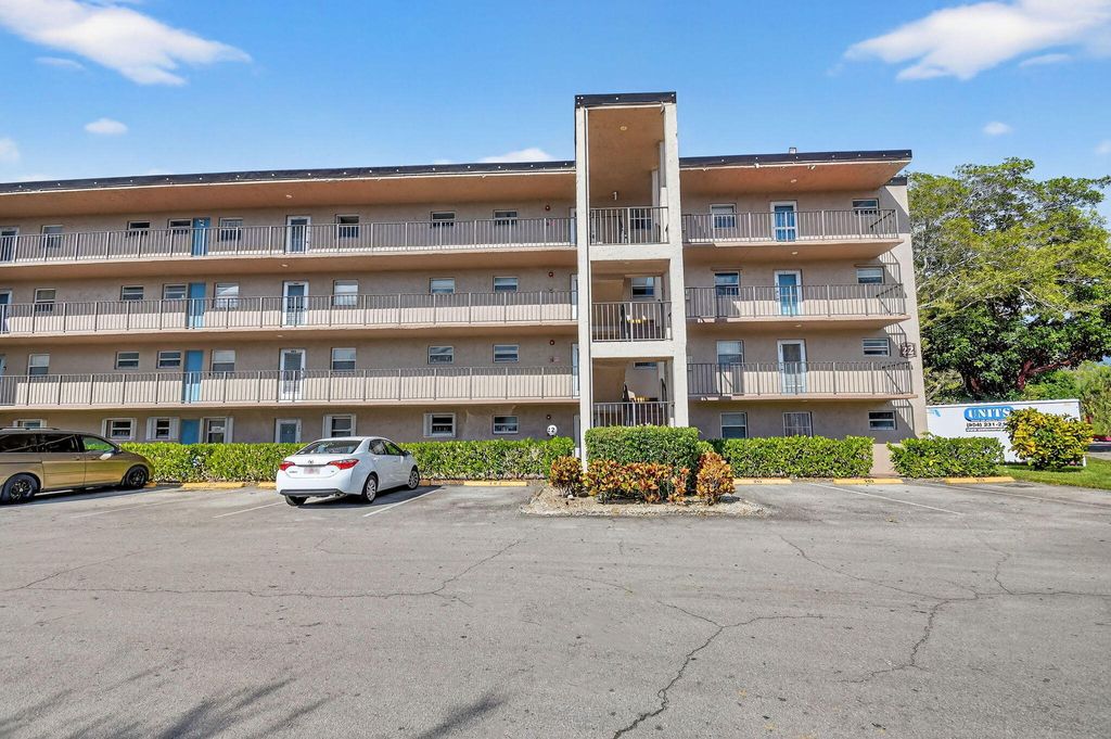 Photo of 729 Lori Drive #405, Palm Springs, FL 33461 (MLS # R11139740)