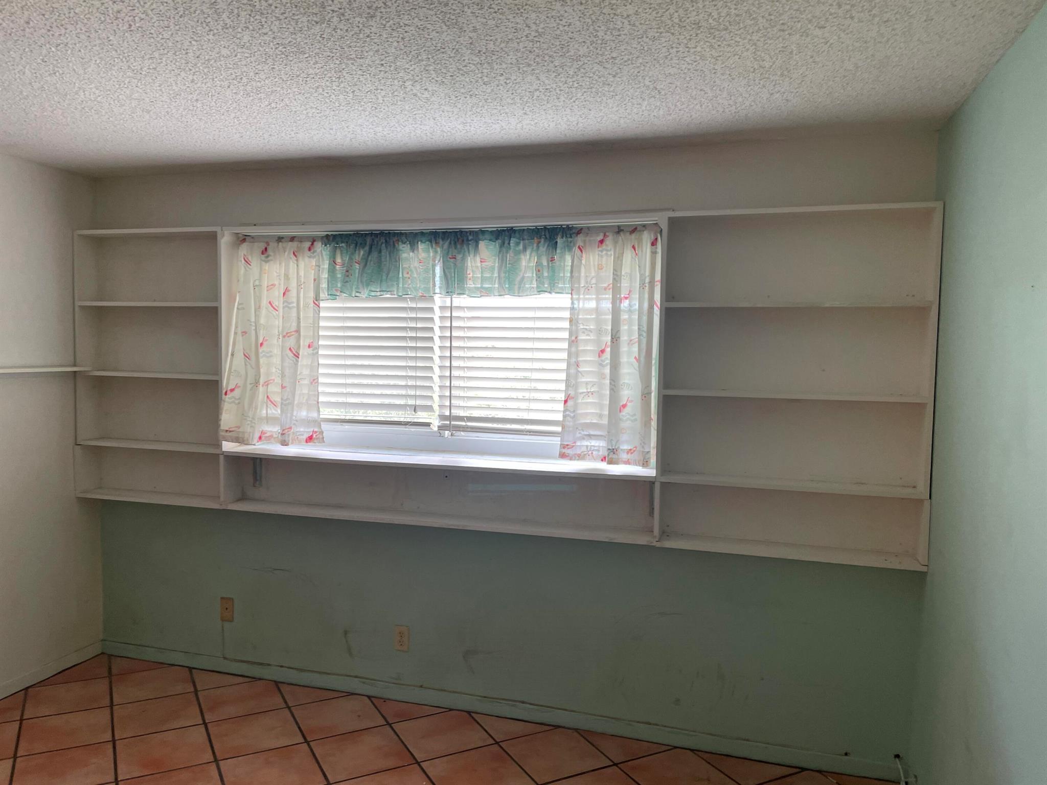 Lakeside Village - Residential