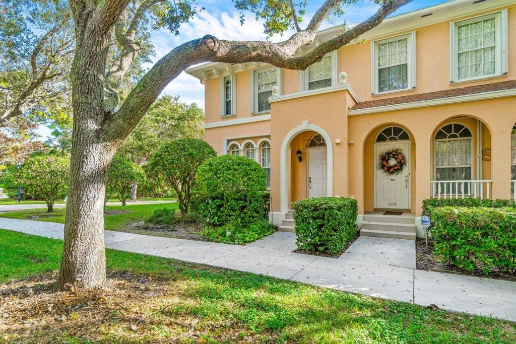 Photo of 107 Andover Drive, Jupiter, FL 33458 (MLS # R10983599)