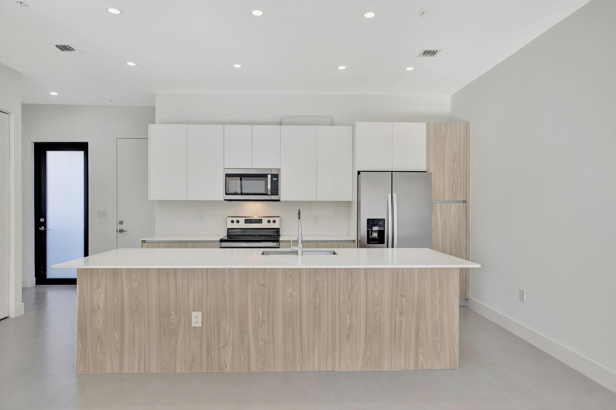 Floranada Center 9-51 B - Residential Lease