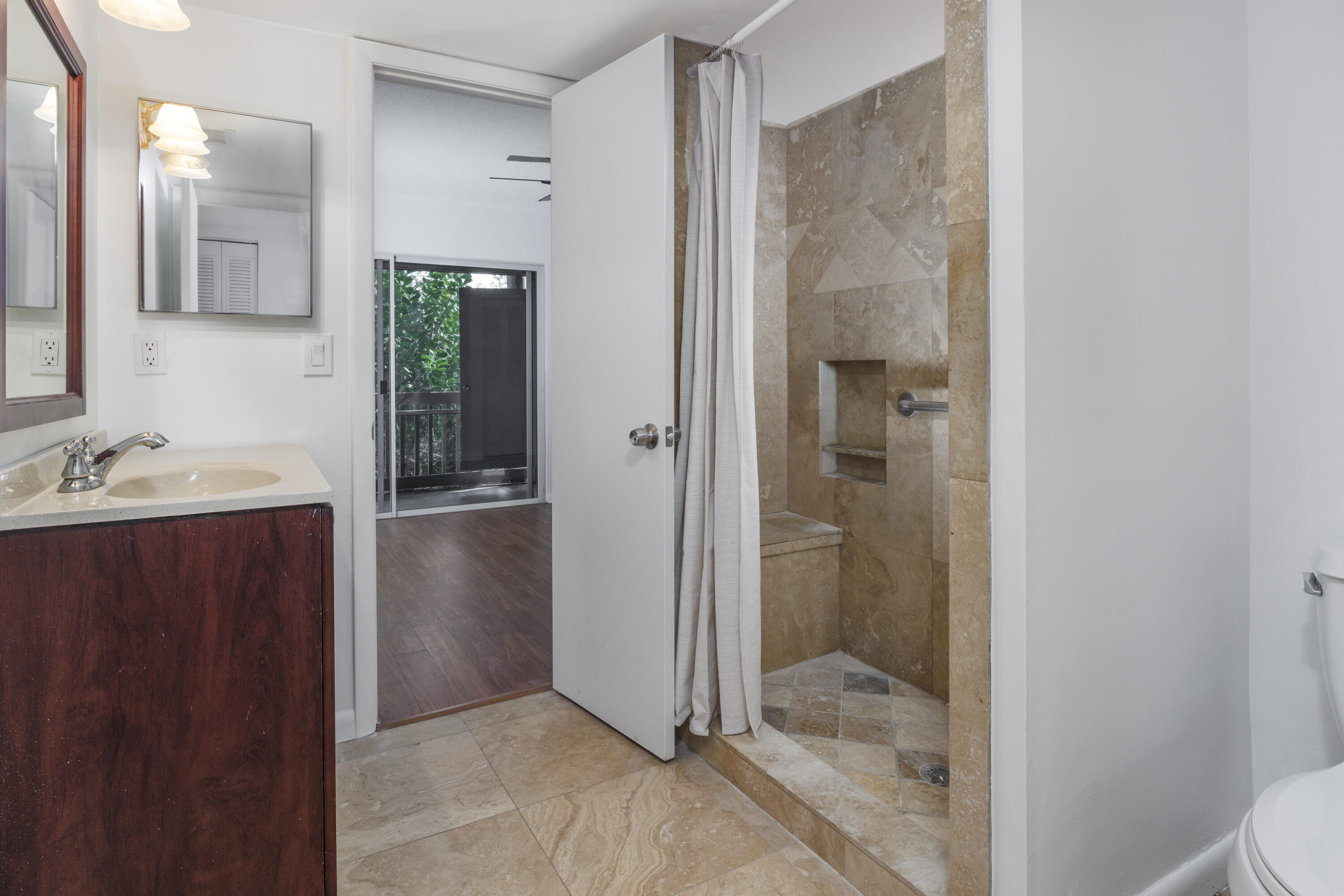 BEACON 21 CONDO - Residential