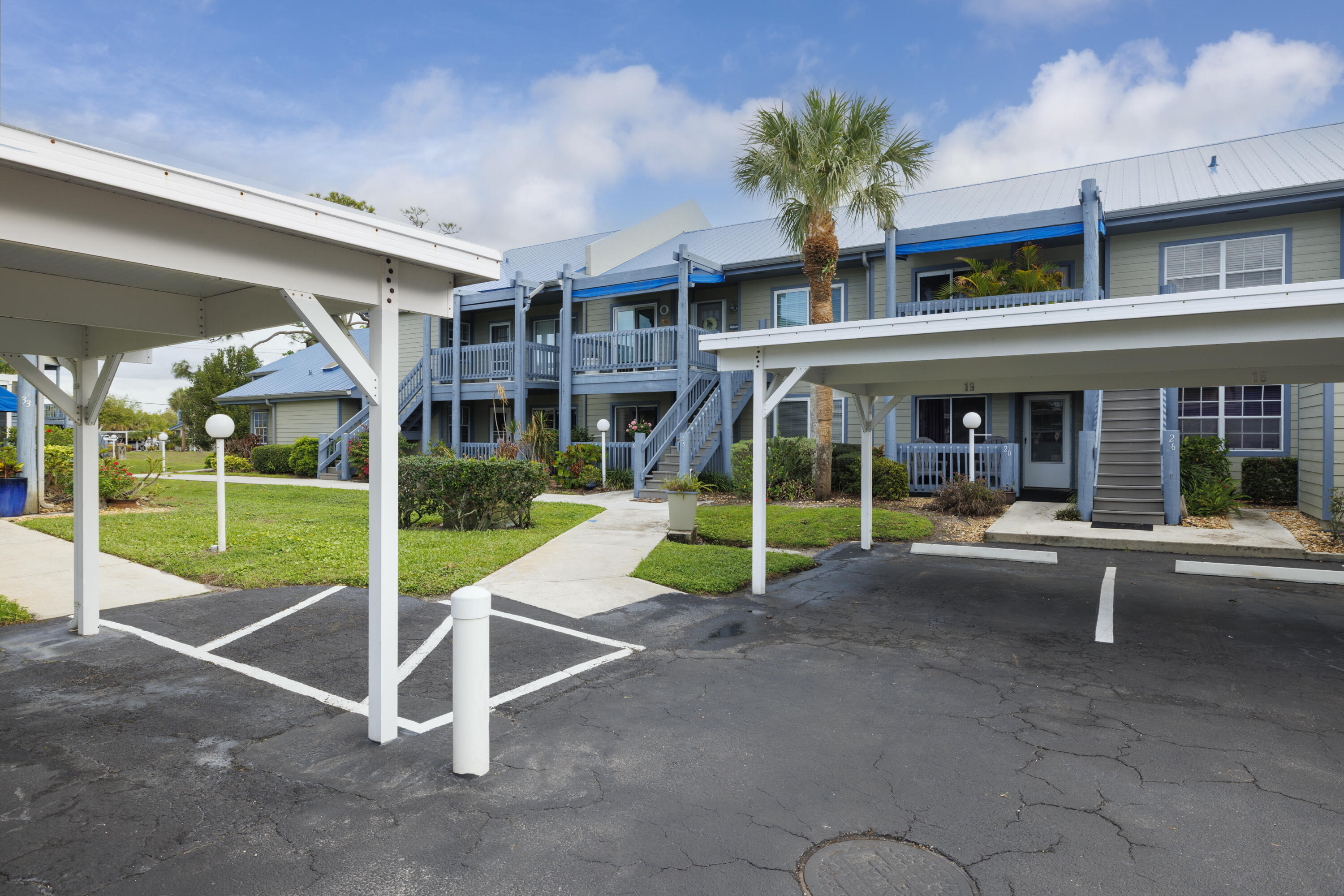 BEACON 21 CONDO - Residential