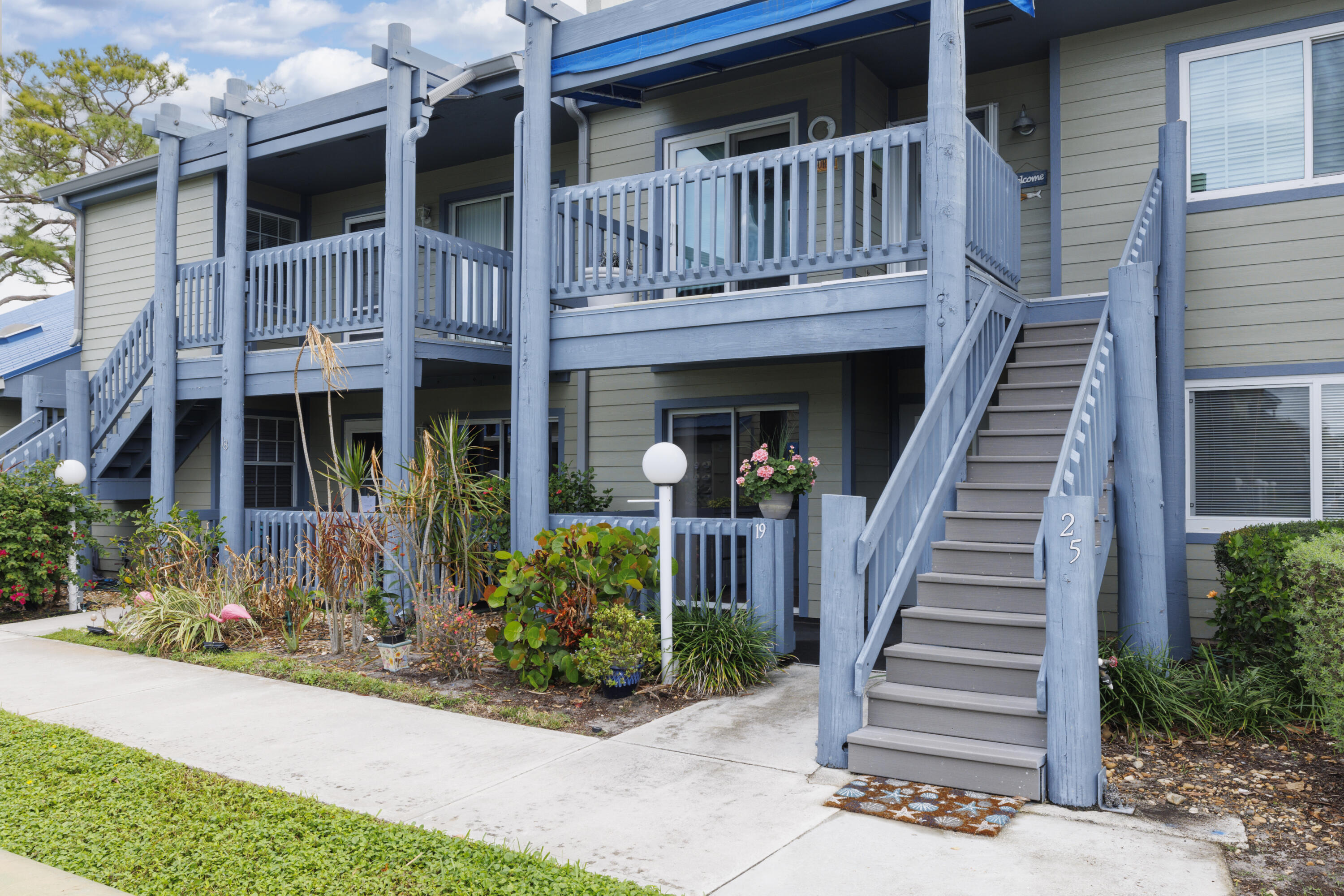 BEACON 21 CONDO - Residential