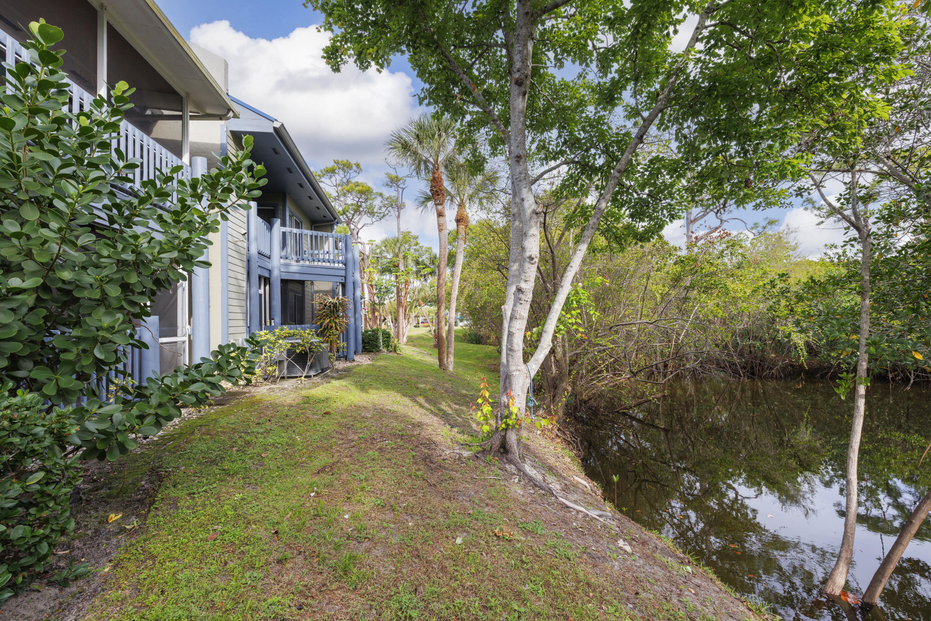 BEACON 21 CONDO - Residential