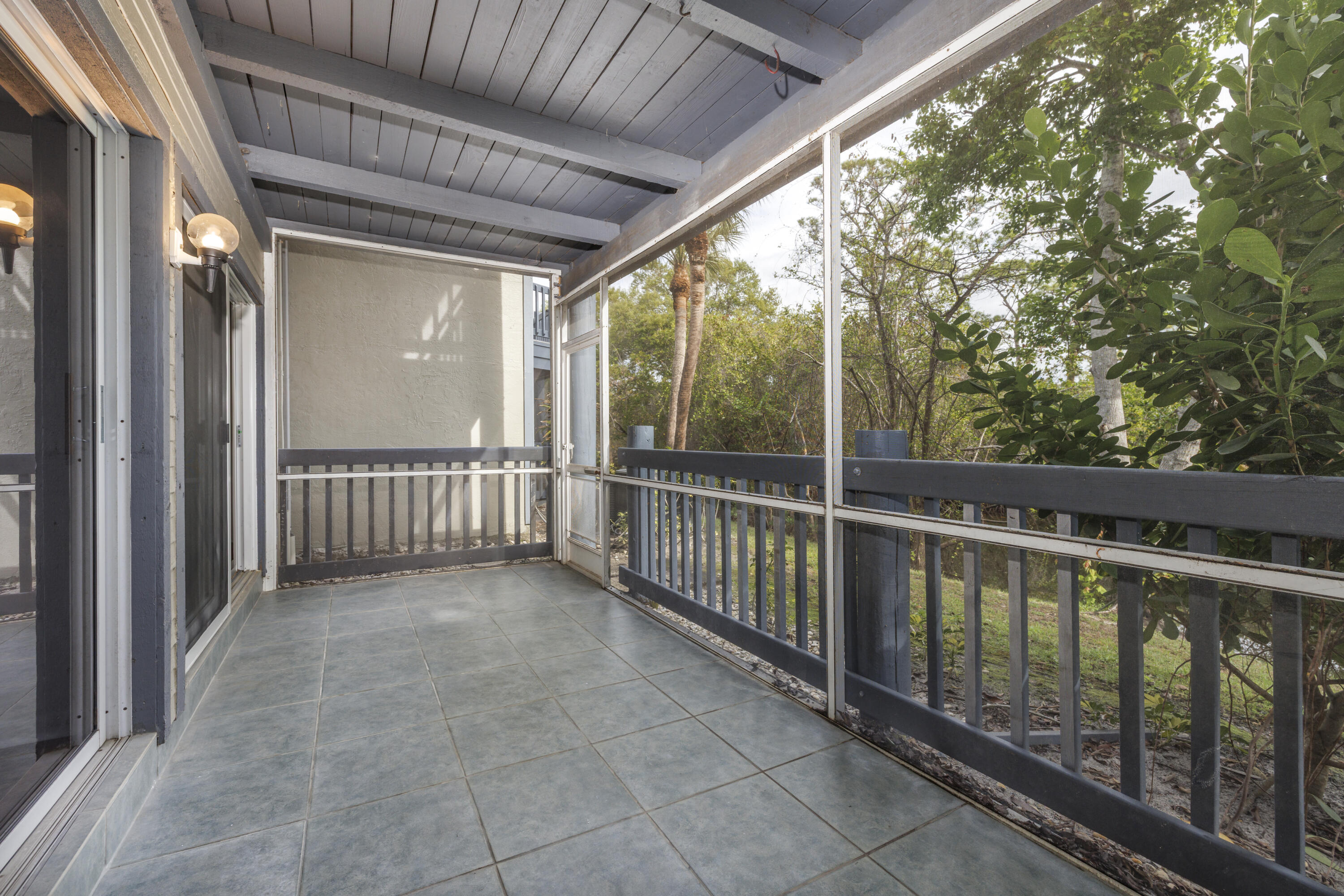 BEACON 21 CONDO - Residential