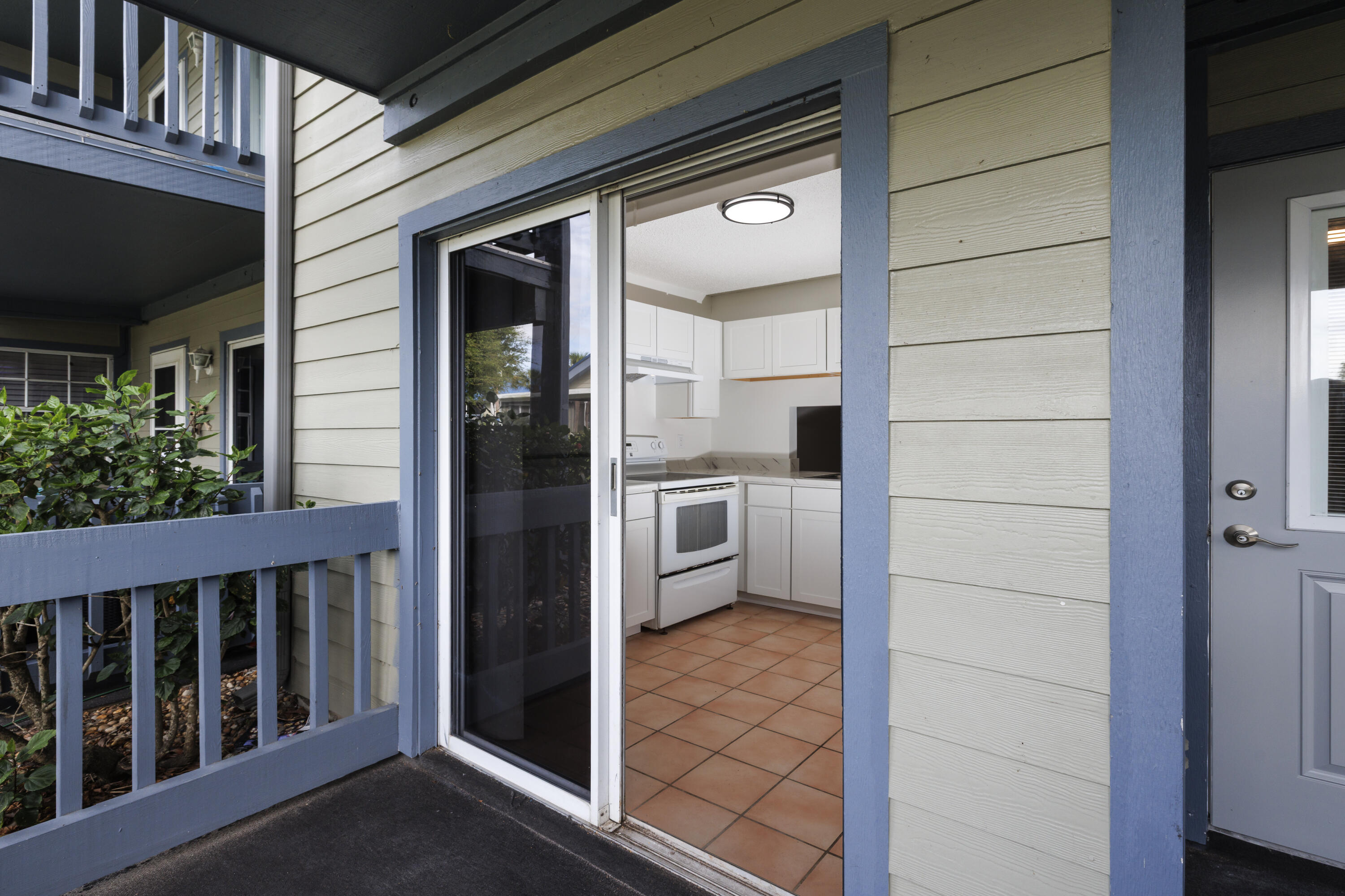 BEACON 21 CONDO - Residential