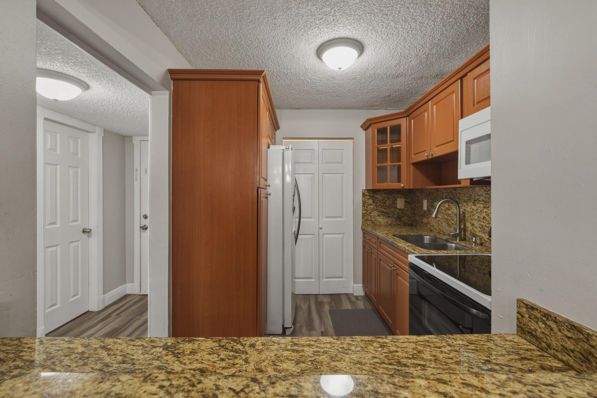 CARMEL LAKES CONDO NO 6 - Residential Lease