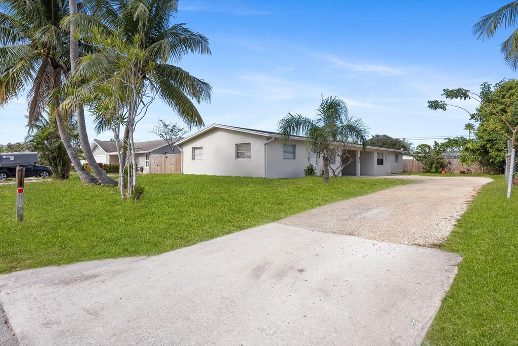 Photo of 2597 Hayden Drive, Palm Springs, FL 33461 (MLS # R11054933)