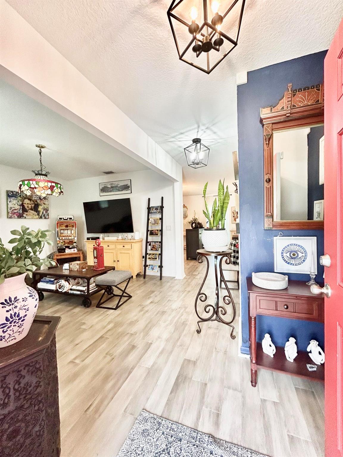5255 Oakland Lake Circle