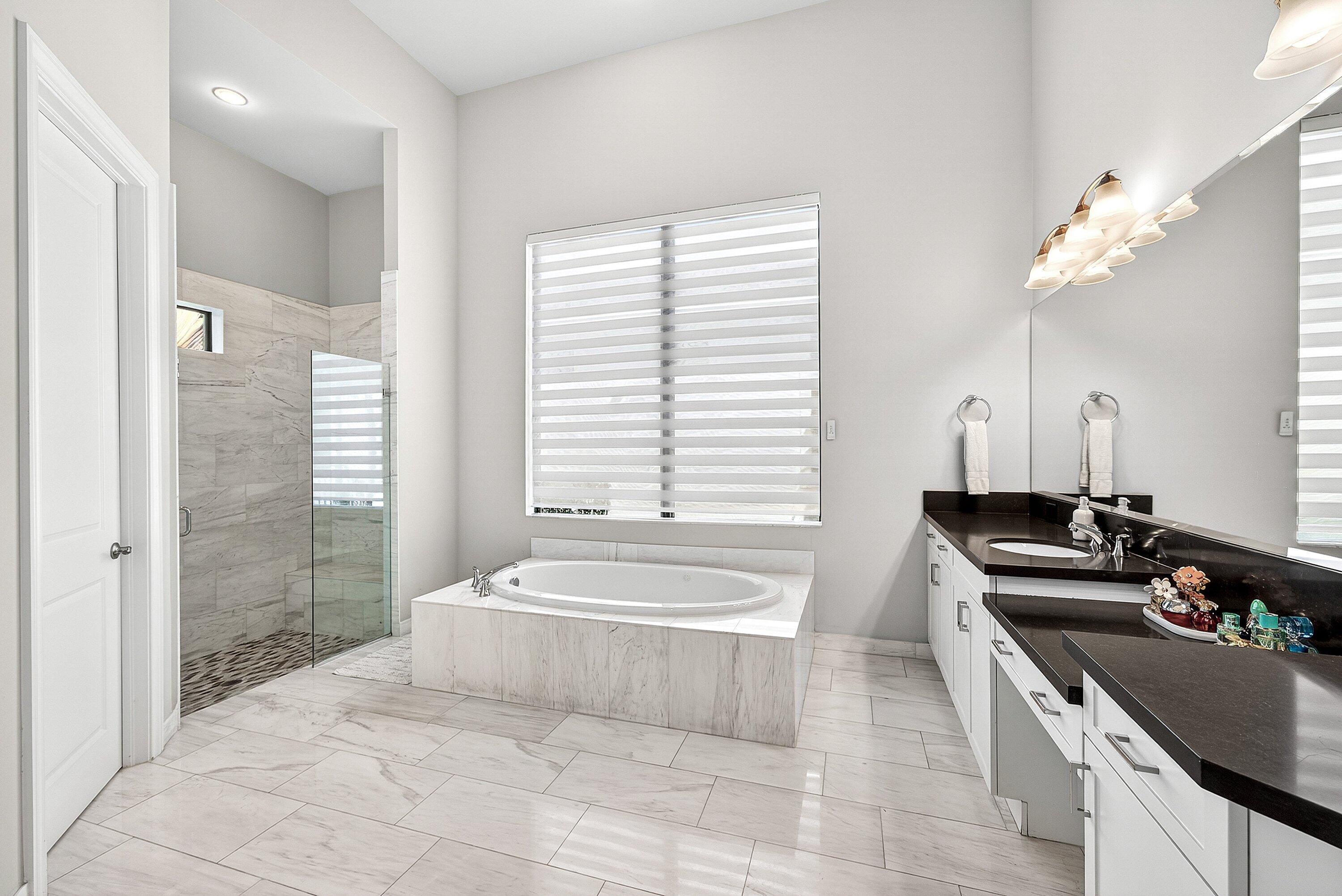 ROYAL PALM POLO - Residential