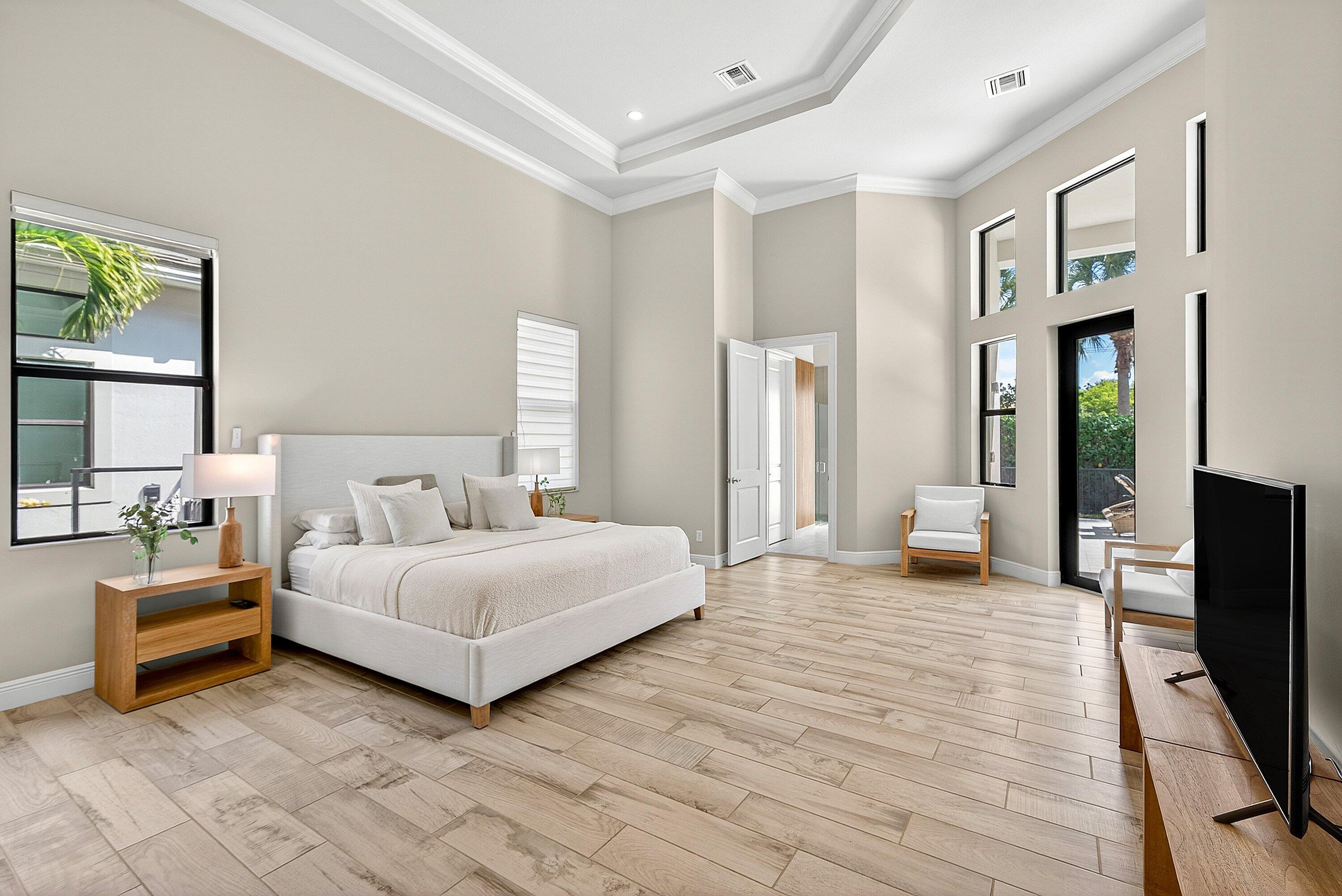 ROYAL PALM POLO - Residential