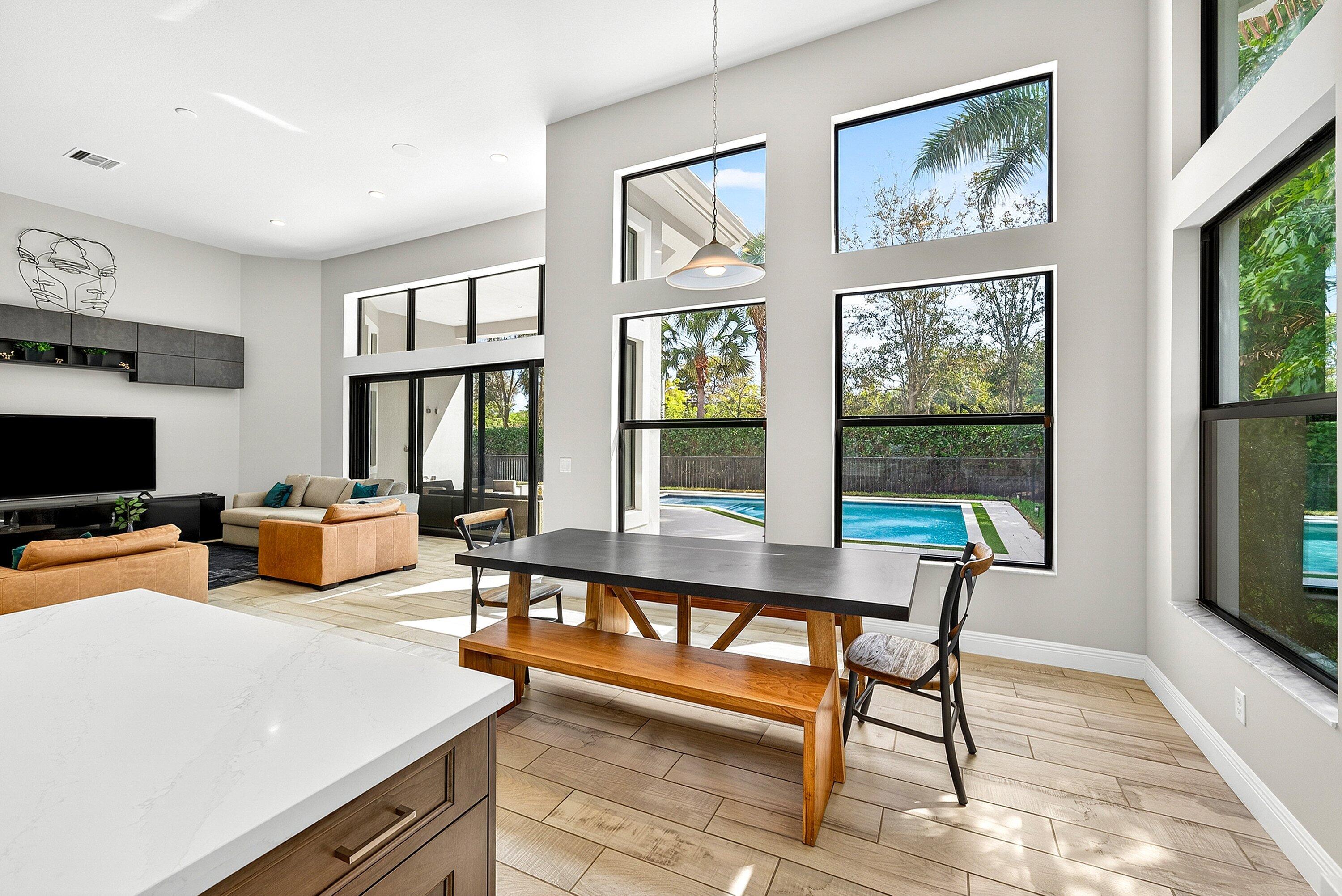 ROYAL PALM POLO - Residential