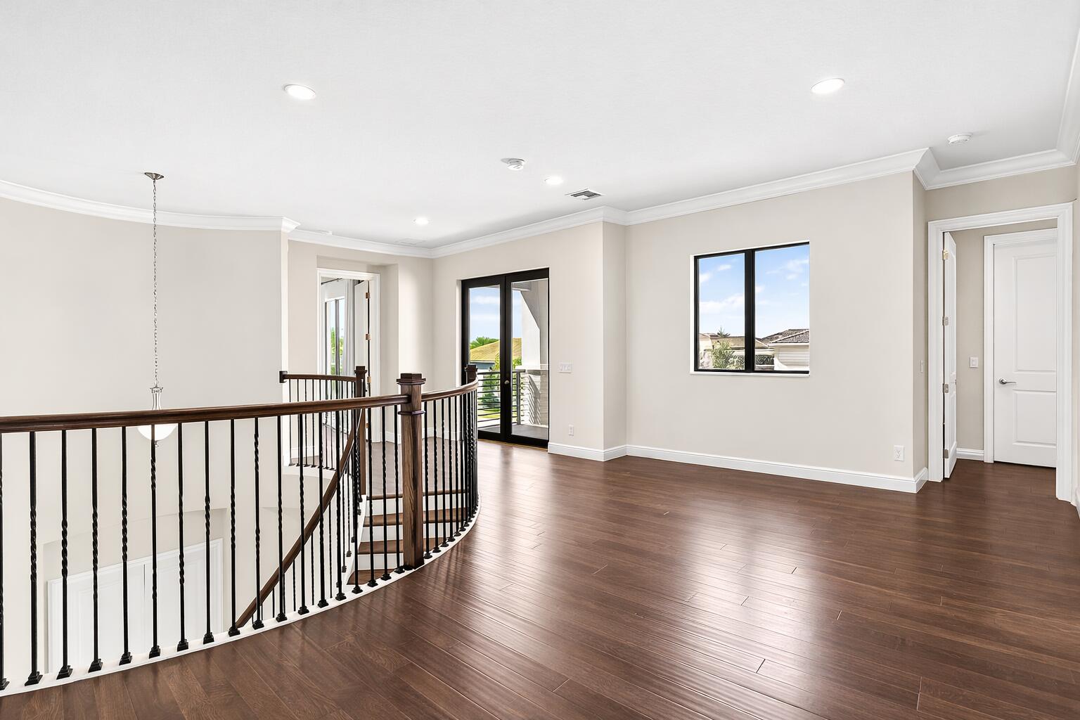 ROYAL PALM POLO - Residential