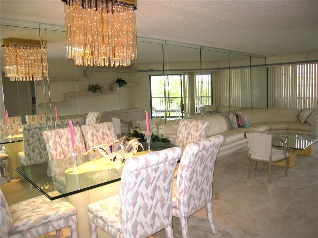 KINGS POINT - Residential