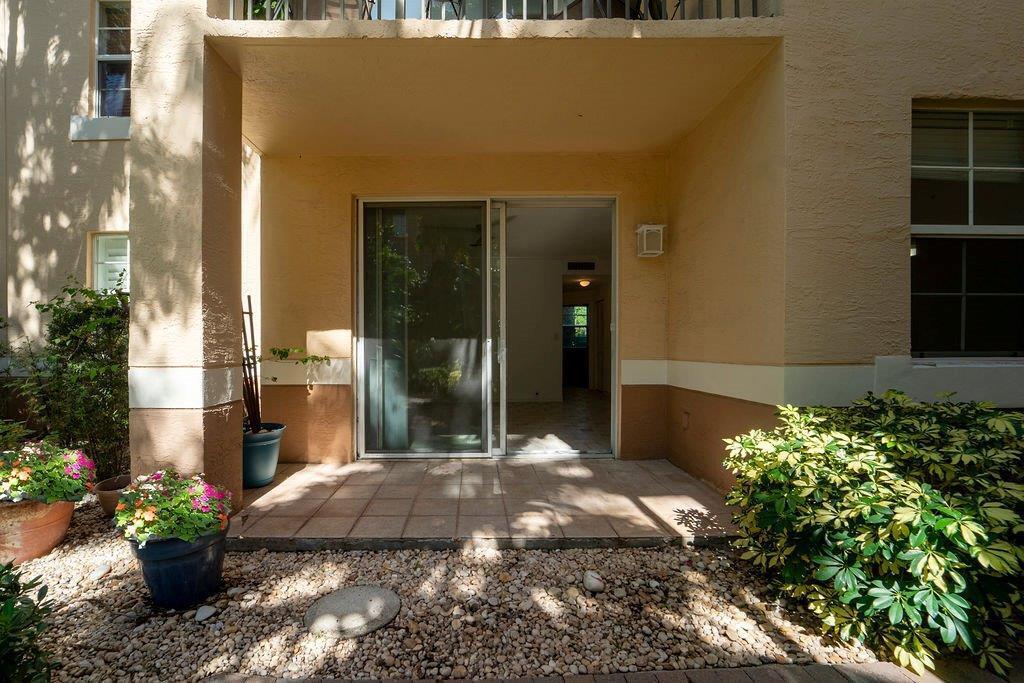 FLAGLER POINTE CONDO - Residential Lease