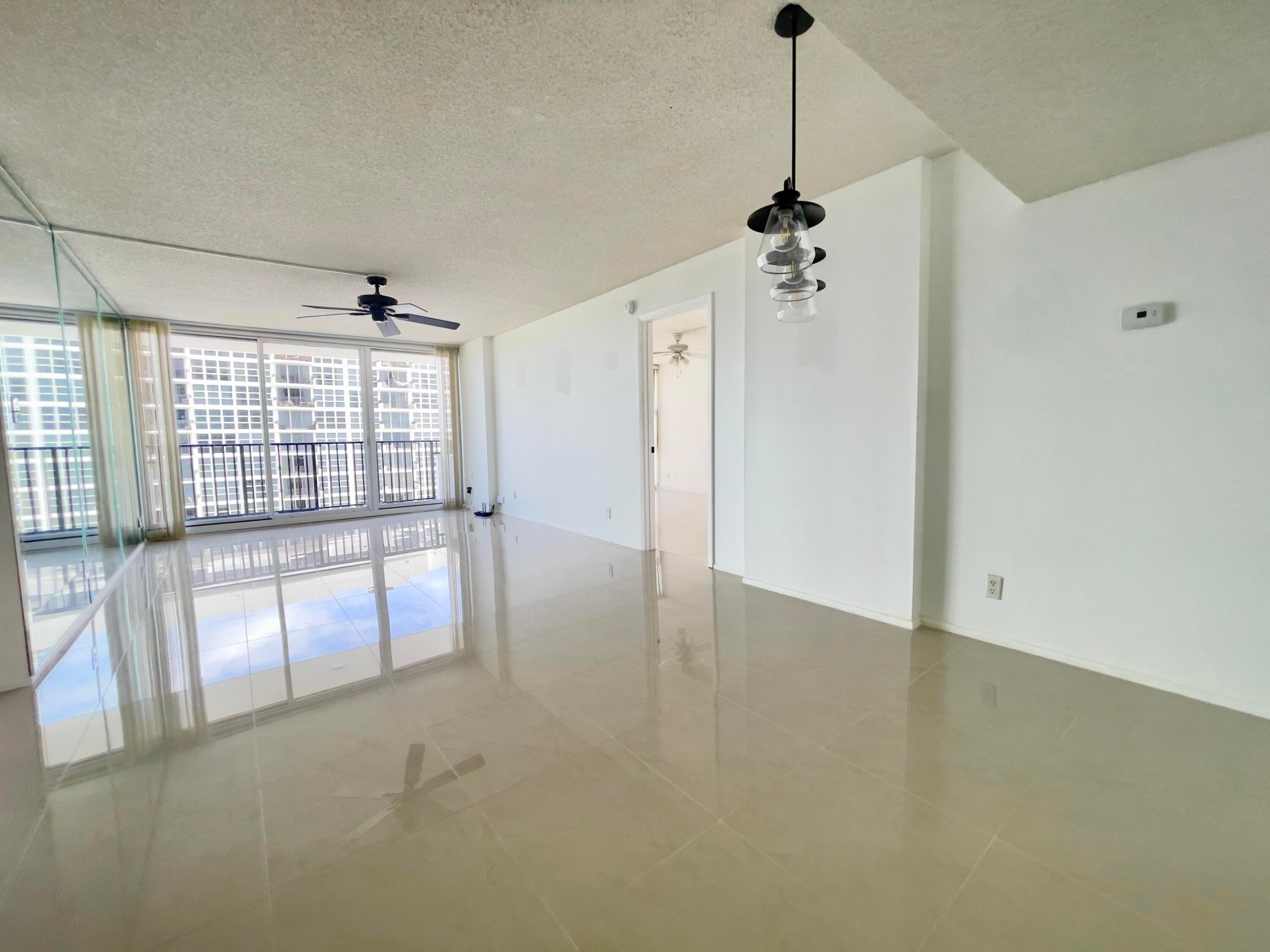 525 N Ocean Boulevard 1422