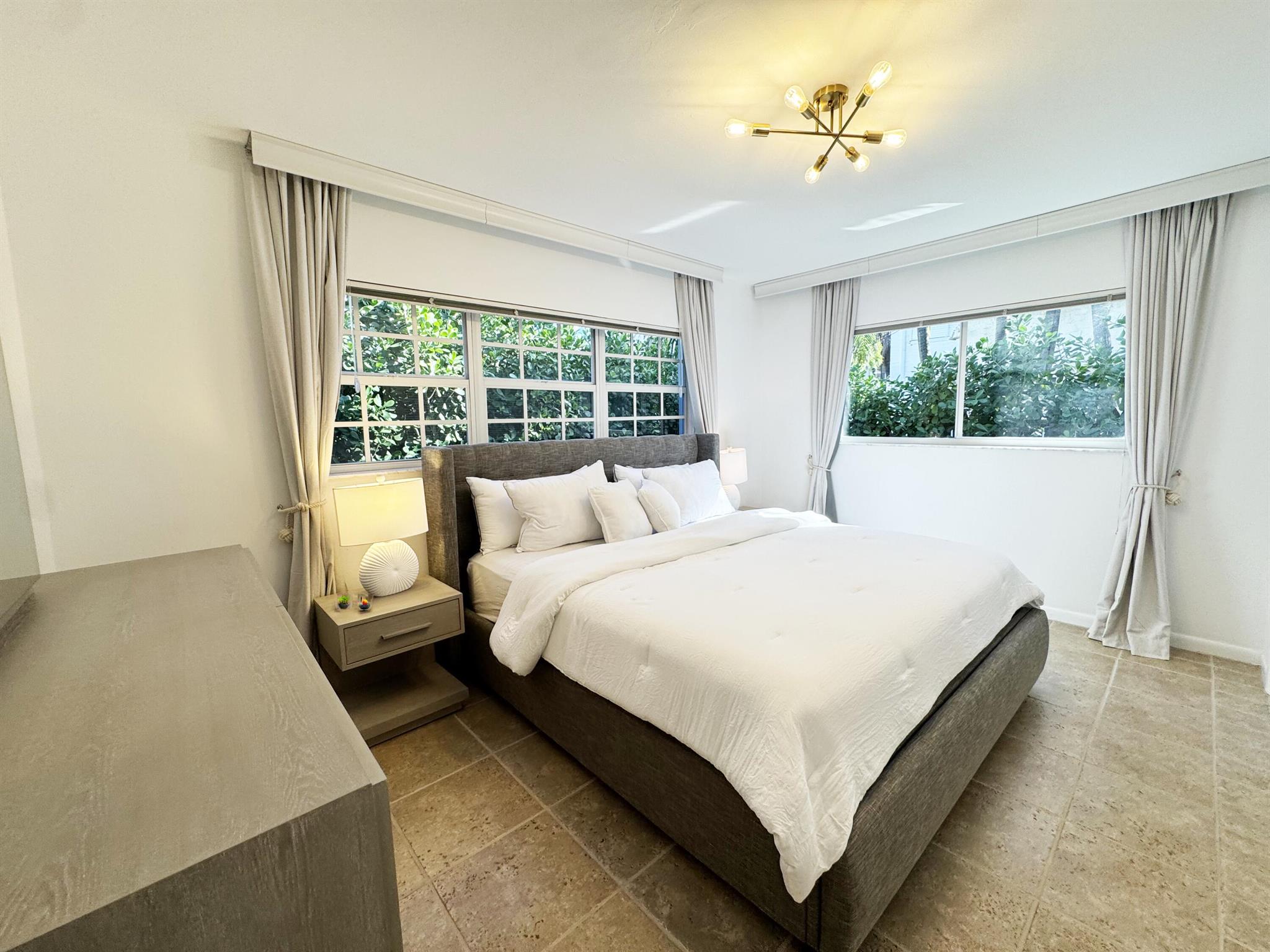 TWO THIRTY FOUR OLEANDER - Residential Lease