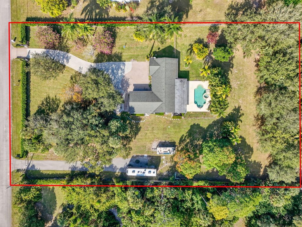 Photo of 8218 S Elizabeth Avenue, Palm Beach Gardens, FL 33418 (MLS # R11152544)