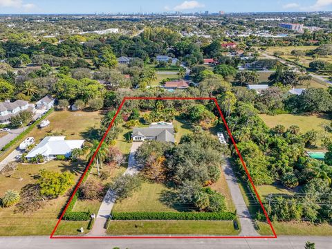 Photo of 8218 S Elizabeth Avenue, Palm Beach Gardens, FL 33418 (MLS # R11152544)