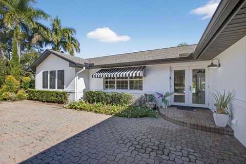 Photo of 8218 S Elizabeth Avenue, Palm Beach Gardens, FL 33418 (MLS # R11152544)