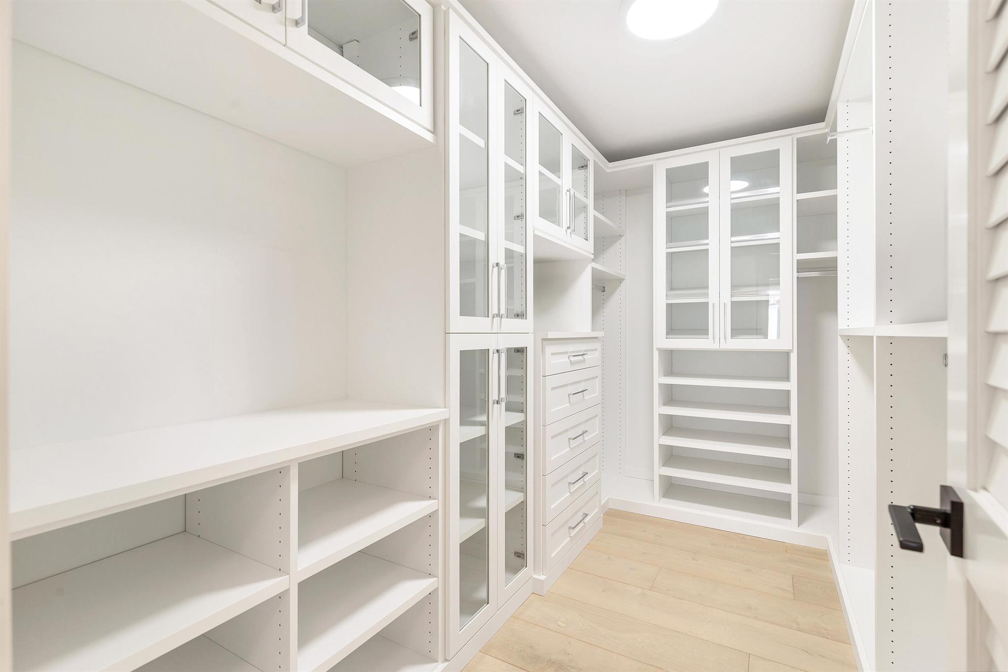 FOUR-O-ONE WORTH AVE BLDG - Residential