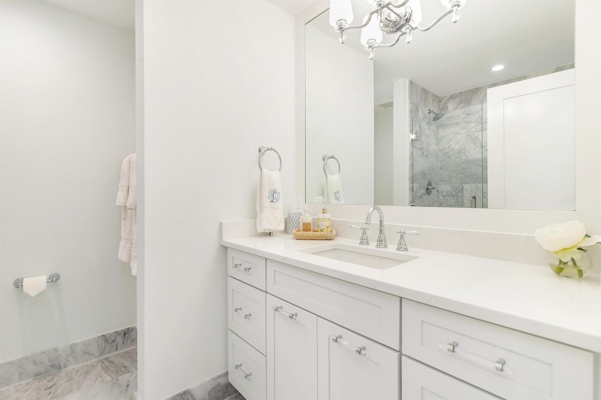 FOUR-O-ONE WORTH AVE BLDG - Residential